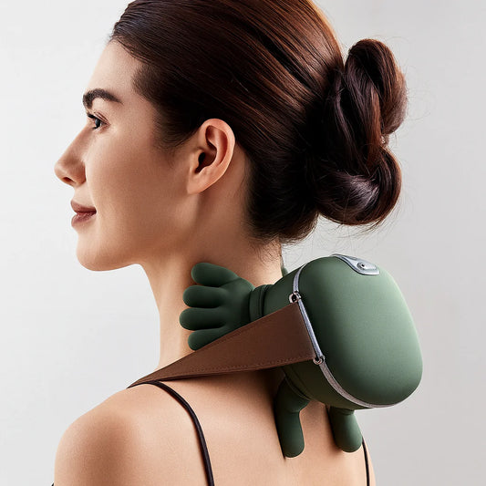 4D grejani masažer sa imitacijom ljudskih ruku